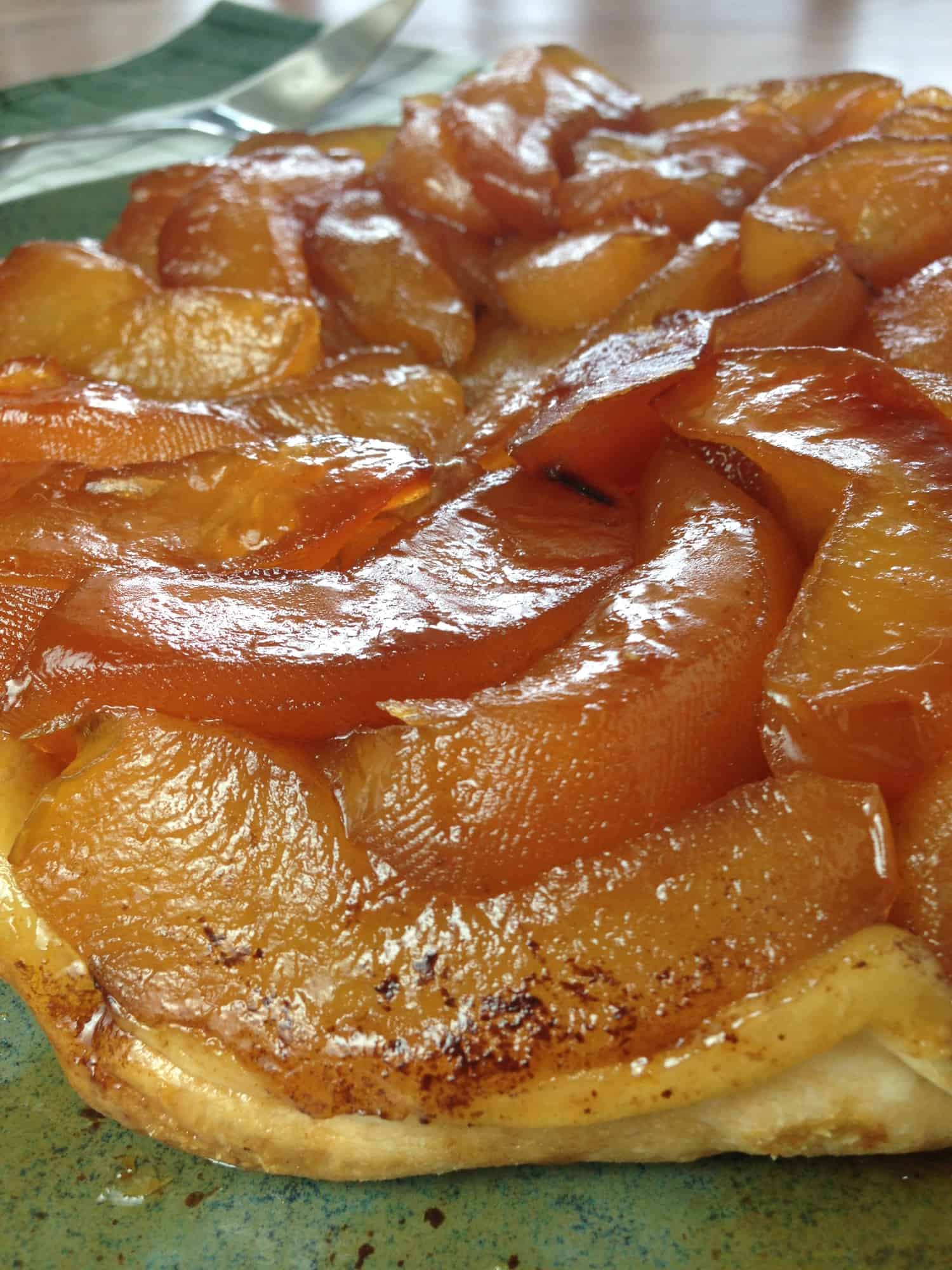 closeup of caramelized apples slices 