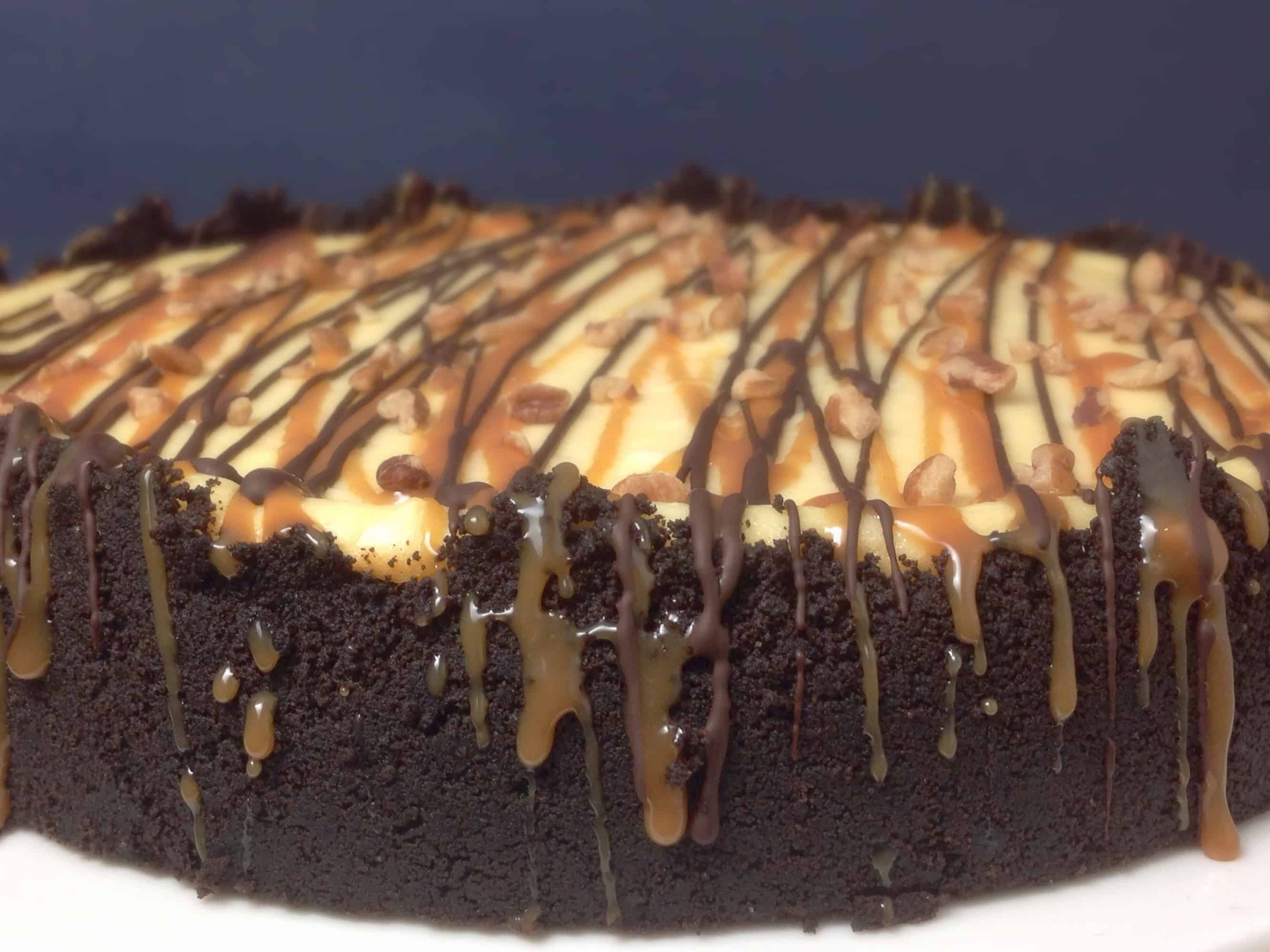 closeup of oreo cheesecake