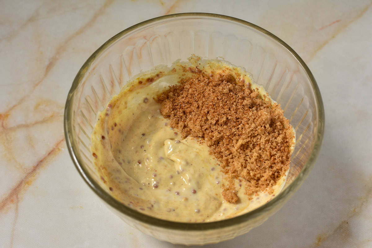 mayo mixture with spices in a bowl.